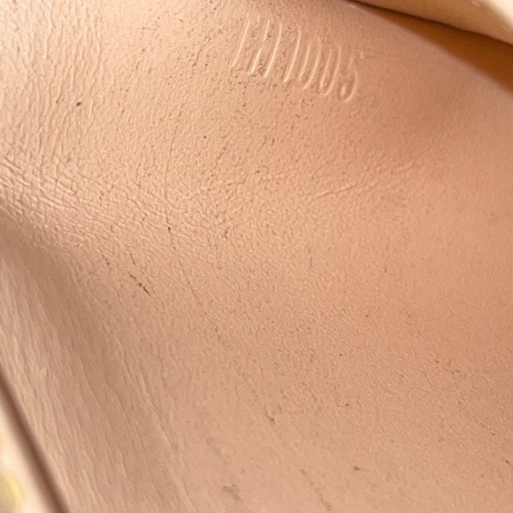 Authentic White Multicolor Short wallet - Picture 14 of 16